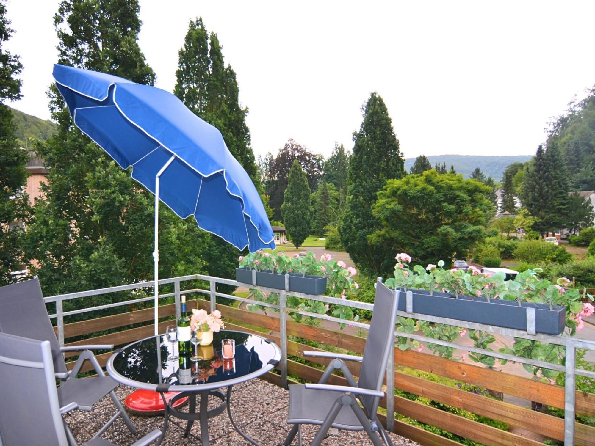 Spacious Apartment In Weser Uplands With Garden Bad Pyrmont Eksteriør billede